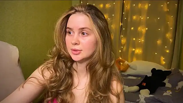 IlonaMurf online show from 02-18-25, 04:03