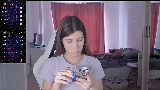 Snapshot of Agnes_Allenn chatting on 03-05-25, 10:55 Agnes Allenn online show from 03-05-25, 10:55