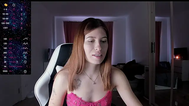 Snapshot of Agnes_Allenn chatting on 02-14-25, 07:28 Agnes Allenn online show from 02-14-25, 07:28