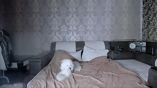 Snapshot of Agnes_Allenn chatting on 10-12-25, 11:11 Agnes Allenn online show from 10-12-25, 11:11