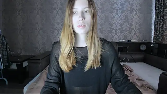 Snapshot of Agnes_Allenn chatting on 09-10-25, 10:14 Agnes Allenn online show from 09-10-25, 10:14