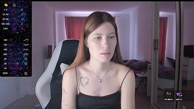 Snapshot of Agnes_Allenn chatting on 03-07-25, 07:41 Agnes Allenn online show from 03-07-25, 07:41