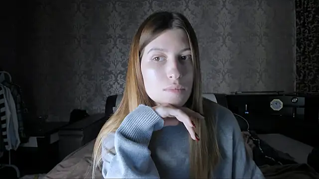 Snapshot of Agnes_Allenn chatting on 09-24-25, 10:00 Agnes Allenn online show from 09-24-25, 10:00