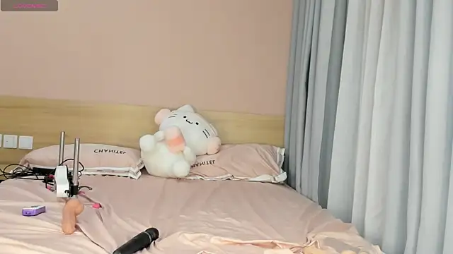 queenasian online show from 02-13-25, 04:50