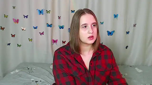 Snapshot of Phantommira chatting on 01-20-25, 01:00 Phantommira online show from 01-20-25, 01:00