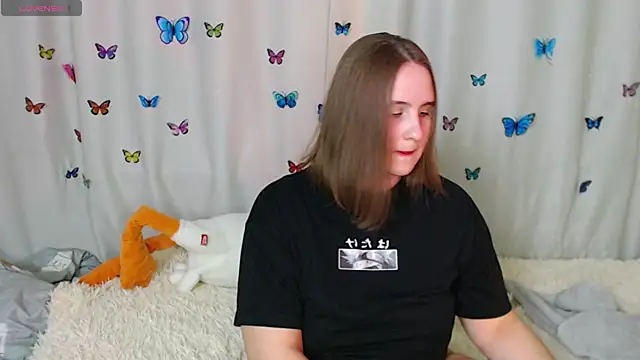 Snapshot of Phantommira chatting on 03-11-25, 10:53 Phantommira online show from 03-11-25, 10:53