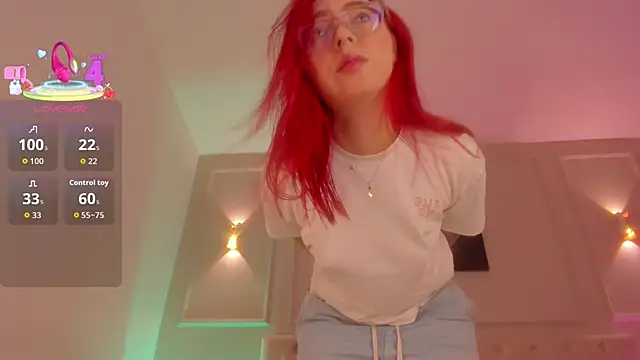 Snapshot of anniemartinezz chatting on 09-09-25, 12:36 anniemartinezz online show from 09-09-25, 12:36