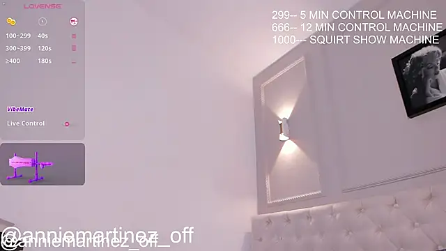 Snapshot of anniemartinezz chatting on 03-02-25, 06:35 anniemartinezz online show from 03-02-25, 06:35
