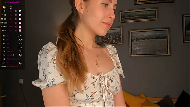 Snapshot of TinaByrd chatting on 12-20-24, 07:28 TinaByrd online show from 12-20-24, 07:28