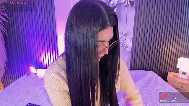 Snapshot of RoseCassie chatting on 06-23-26, 01:53 RoseCassie online show from 06-23-26, 01:53