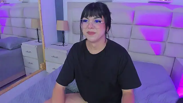 RoseCassie online show from 03-18-25, 03:44
