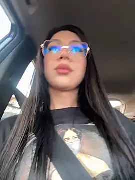 RoseCassie online show from 04-02-26, 01:18