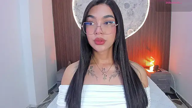 RoseCassie online show from 02-17-26, 01:41