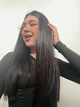 Snapshot of RoseCassie chatting on 07-01-26, 01:11 RoseCassie online show from 07-01-26, 01:11