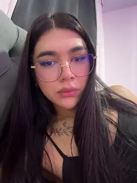 Snapshot of RoseCassie chatting on 05-24-26, 01:16 RoseCassie online show from 05-24-26, 01:16