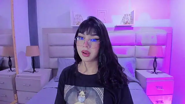 RoseCassie online show from 03-12-25, 01:30