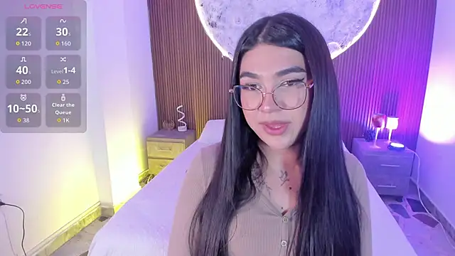 Snapshot of RoseCassie chatting on 08-01-26, 02:04 RoseCassie online show from 08-01-26, 02:04