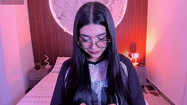 Snapshot of RoseCassie chatting on 06-19-26, 01:50 RoseCassie online show from 06-19-26, 01:50