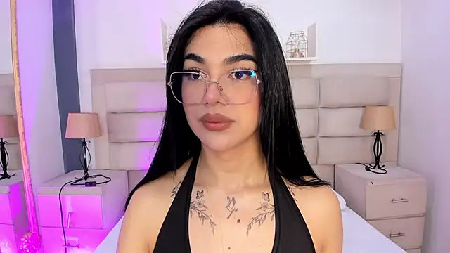 RoseCassie online show from 10-09-25, 01:44