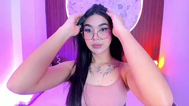 Snapshot of RoseCassie chatting on 05-27-26, 01:18 RoseCassie online show from 05-27-26, 01:18