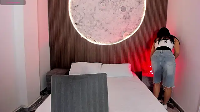 RoseCassie online show from 03-06-26, 01:28