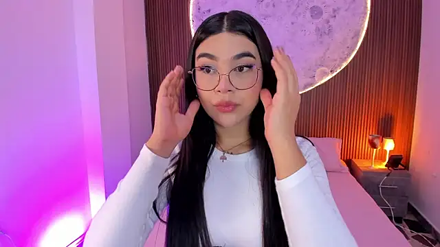 Snapshot of RoseCassie chatting on 05-26-26, 12:58 RoseCassie online show from 05-26-26, 12:58