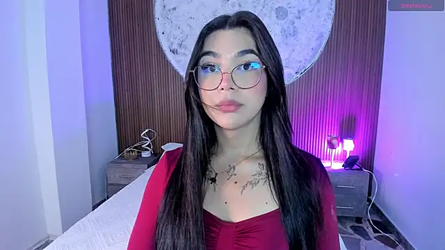 Snapshot of RoseCassie chatting on 05-20-26, 12:57 RoseCassie online show from 05-20-26, 12:57