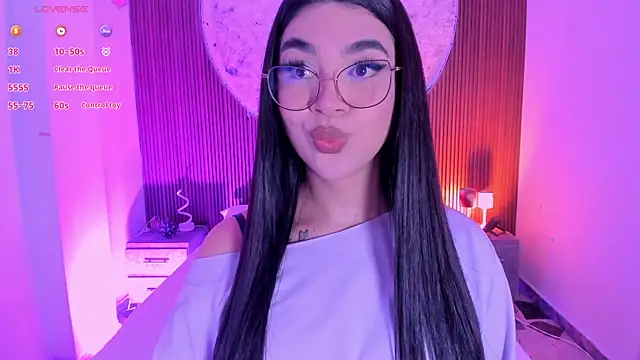 Snapshot of RoseCassie chatting on 06-16-26, 01:22 RoseCassie online show from 06-16-26, 01:22