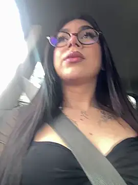 Snapshot of RoseCassie chatting on 06-12-26, 12:25 RoseCassie online show from 06-12-26, 12:25
