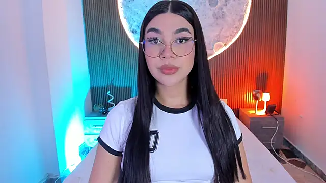 Snapshot of RoseCassie chatting on 06-17-26, 01:54 RoseCassie online show from 06-17-26, 01:54