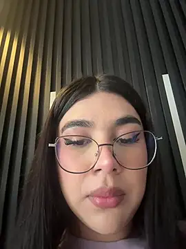 Snapshot of RoseCassie chatting on 07-10-26, 12:38 RoseCassie online show from 07-10-26, 12:38