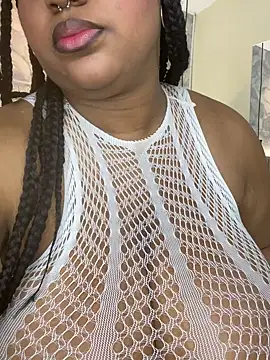 AinaraJimenez online show from 04-10-26, 07:10