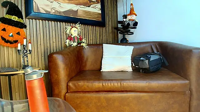 Snapshot of Valentinadiazz1 chatting on 10-15-25, 06:49 Valentinadiazz1 online show from 10-15-25, 06:49