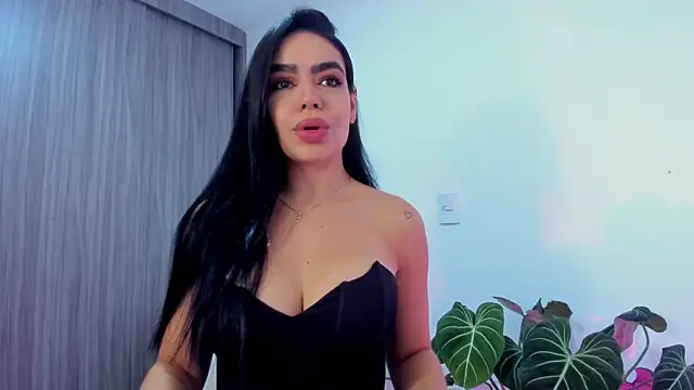 Sara Leblanc online show from 10-20-25, 02:50