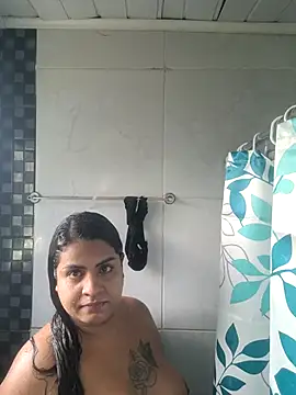 ppatriciarabello online show from 10-24-25, 04:17