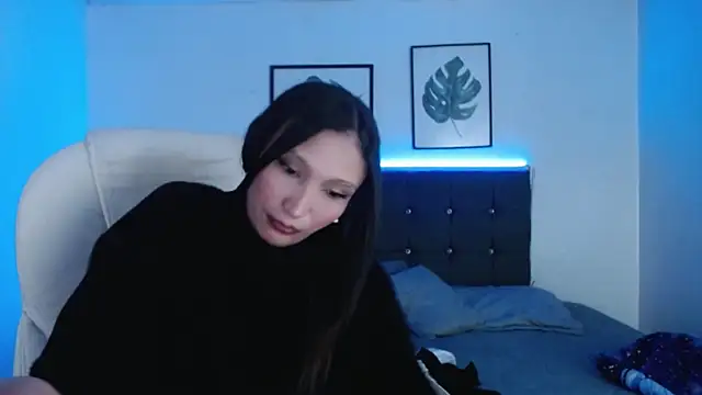 Snapshot of mia_collens chatting on 09-19-25, 02:48 mia collens online show from 09-19-25, 02:48