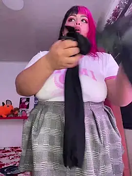 Snapshot of Pinky-Flower chatting on 01-31-25, 12:39 Pinky-Flower online show from 01-31-25, 12:39