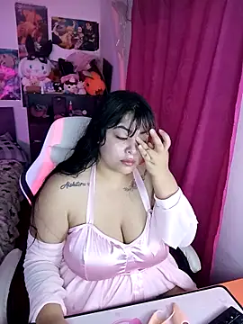 Snapshot of Pinky-Flower chatting on 03-27-26, 05:14 Pinky-Flower online show from 03-27-26, 05:14