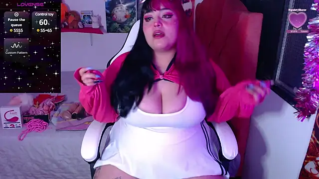 Snapshot of Pinky-Flower chatting on 01-23-25, 02:55 Pinky-Flower online show from 01-23-25, 02:55