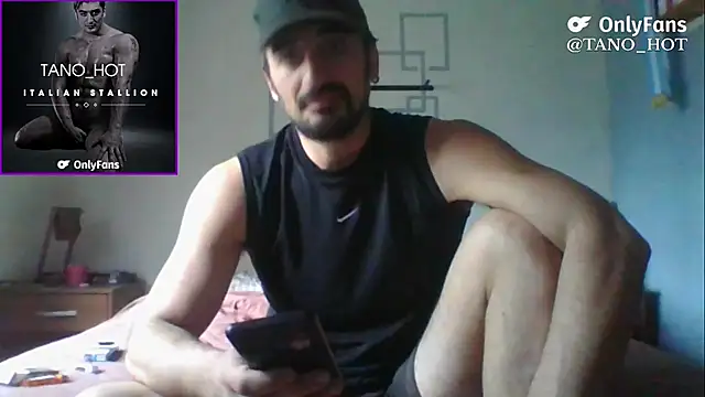 Snapshot of italianbighorse22 chatting on 10-15-25, 08:50 italianbighorse22 online show from 10-15-25, 08:50