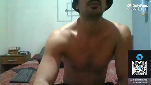 Snapshot of italianbighorse22 chatting on 11-28-25, 05:51 italianbighorse22 online show from 11-28-25, 05:51
