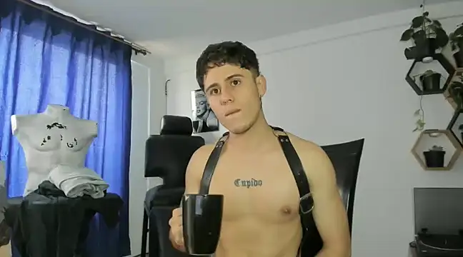 Snapshot of Antonello_Vannucci chatting on 03-12-25, 09:35 Antonello Vannucci online show from 03-12-25, 09:35