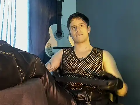 Antonello Vannucci online show from 12-19-25, 04:20