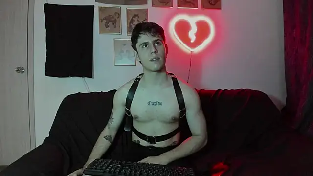 Snapshot of Antonello_Vannucci chatting on 01-03-25, 09:05 Antonello Vannucci online show from 01-03-25, 09:05