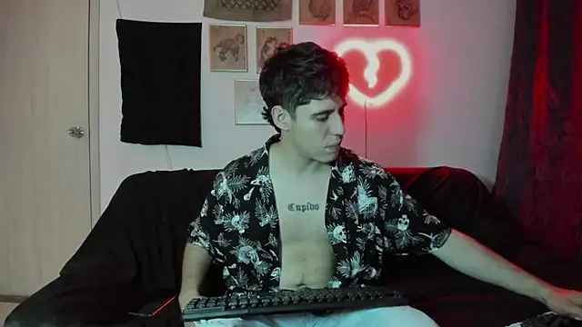 Snapshot of Antonello_Vannucci chatting on 01-04-25, 08:16 Antonello Vannucci online show from 01-04-25, 08:16