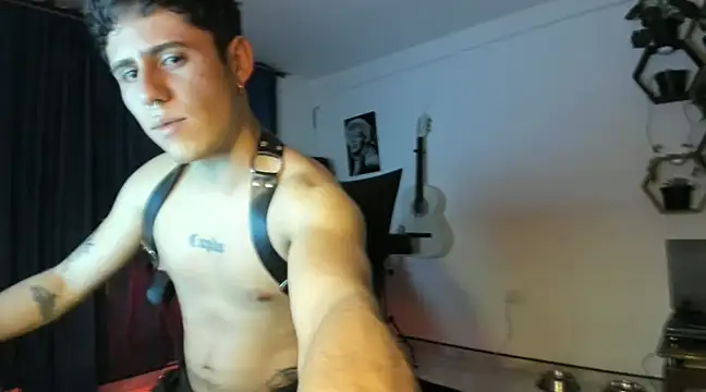 Snapshot of Antonello_Vannucci chatting on 02-27-25, 05:07 Antonello Vannucci online show from 02-27-25, 05:07