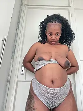 beverlyxxxx online show from 03-12-25, 02:45