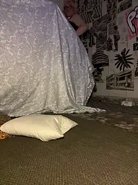 NikkelSofia online show from 03-07-25, 10:46