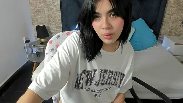 Lily Woodz online show from 02-25-25, 06:55