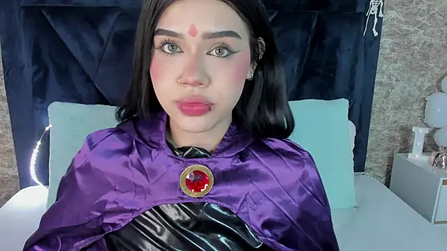 Lily Woodz online show from 10-31-25, 07:10